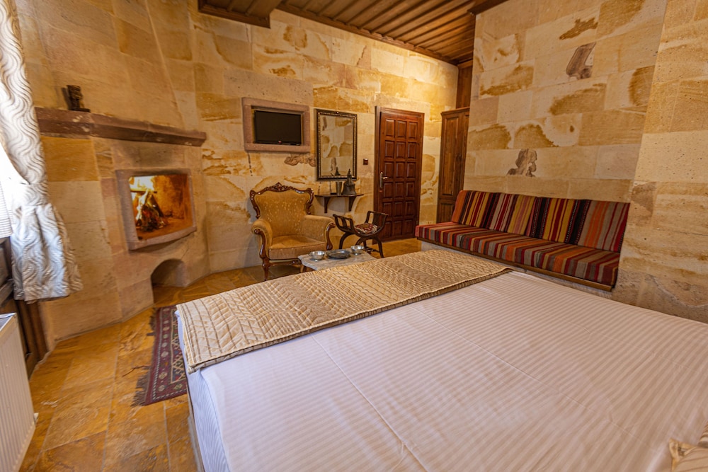 Superior Suite, Non Smoking photo 2