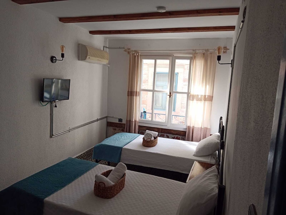 Standard Twin Room photo 3