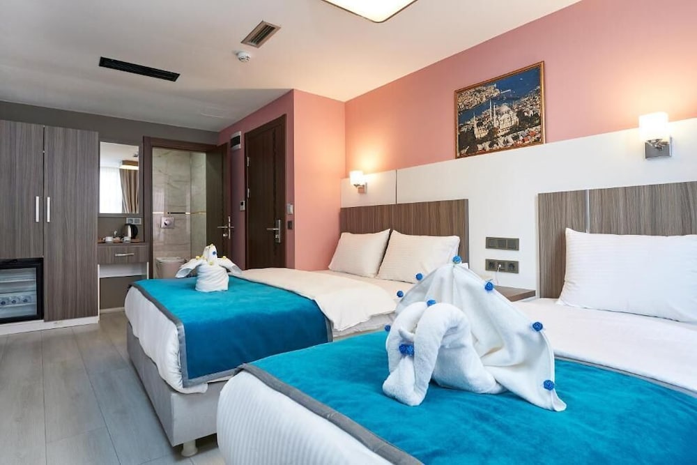 Superior Triple Room photo 1