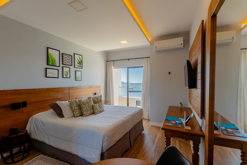 Superior Twin Room photo 2