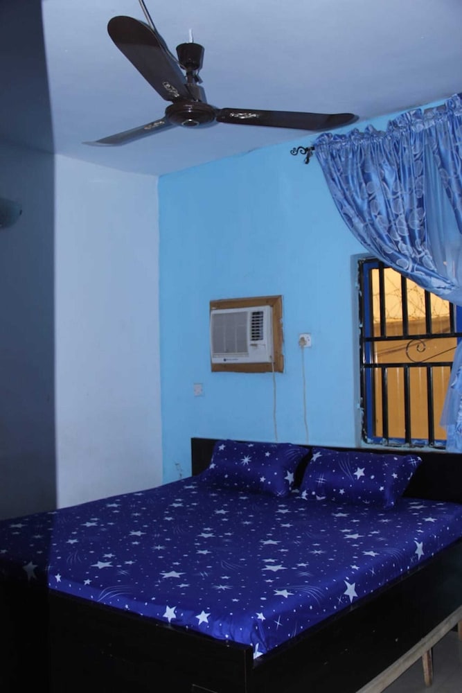 Deluxe Single Room, 1 King Bed photo 1
