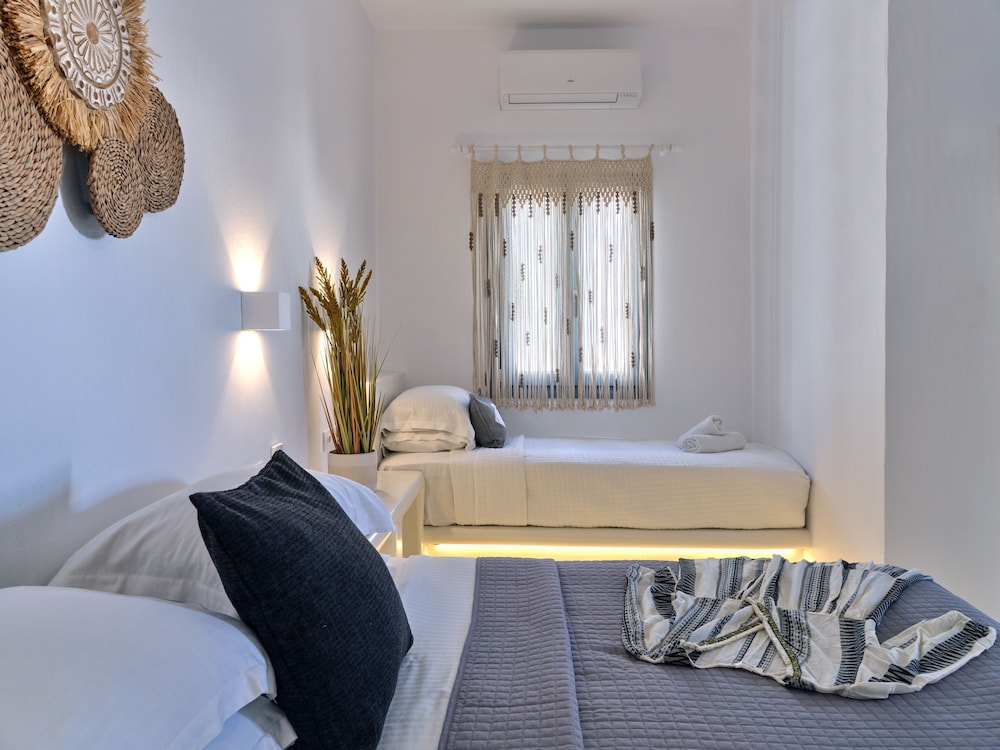 Deluxe Triple Room, Garden View