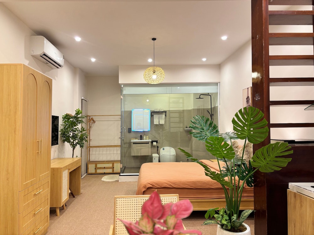 Deluxe Studio, 1 King Bed