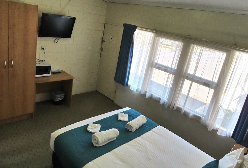 Standard Twin Room photo 3