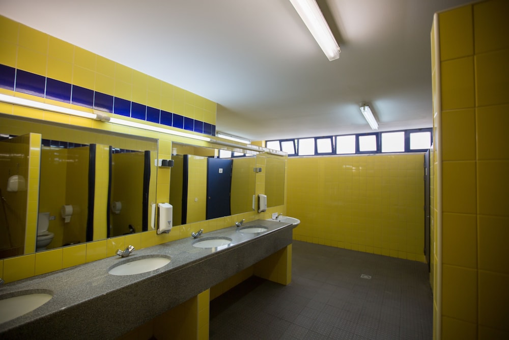 Twin Room, Shared Bathroom photo 3