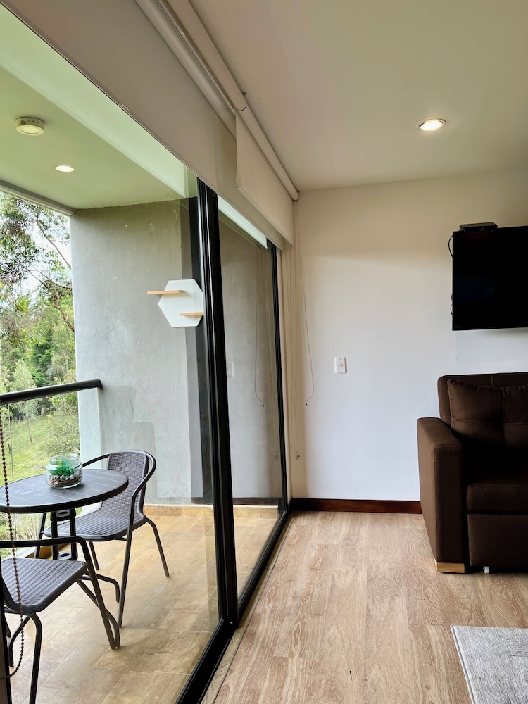 Business Room photo 1