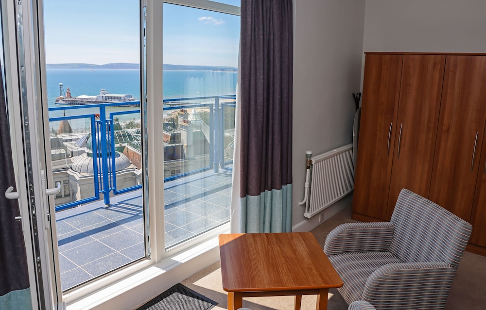 Large Double or Twin Room, Balcony, Sea View (Not Dog Friendly) - Photo 2