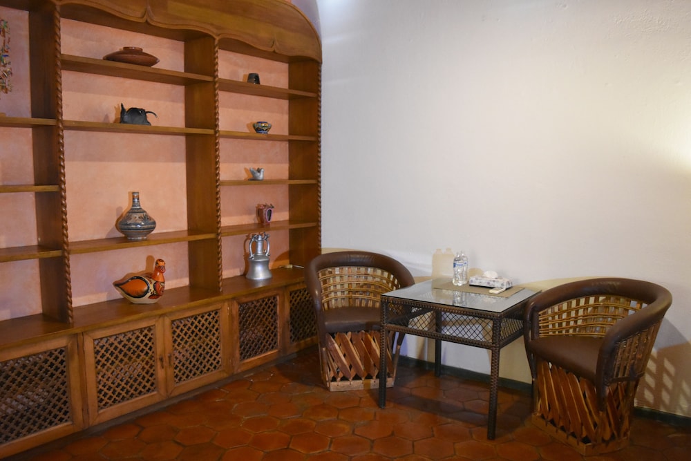 Deluxe Room, 1 King Bed, Pool View (Quetzalcoatl) photo 3
