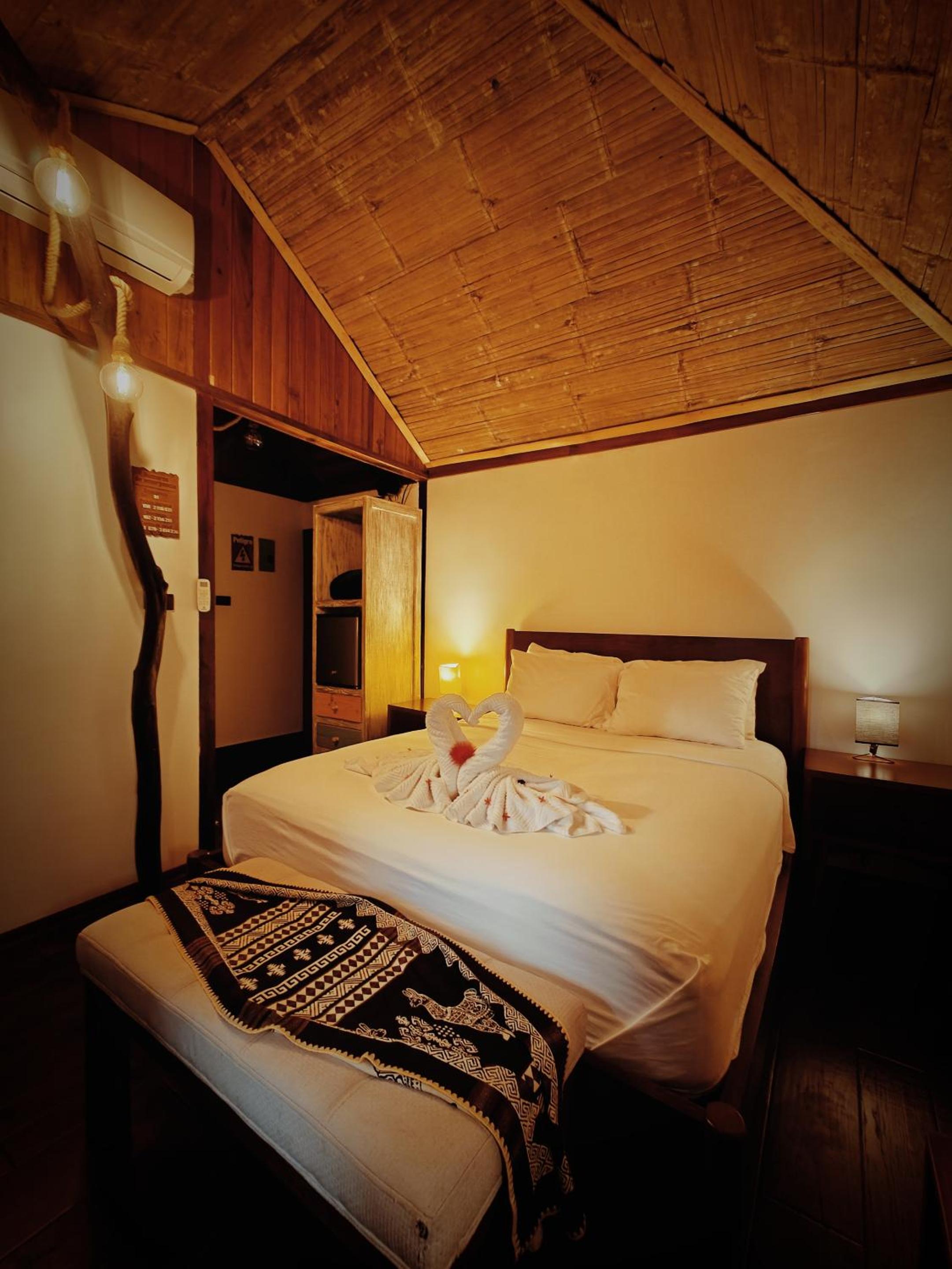 One-Bedroom Chalet - Photo 8