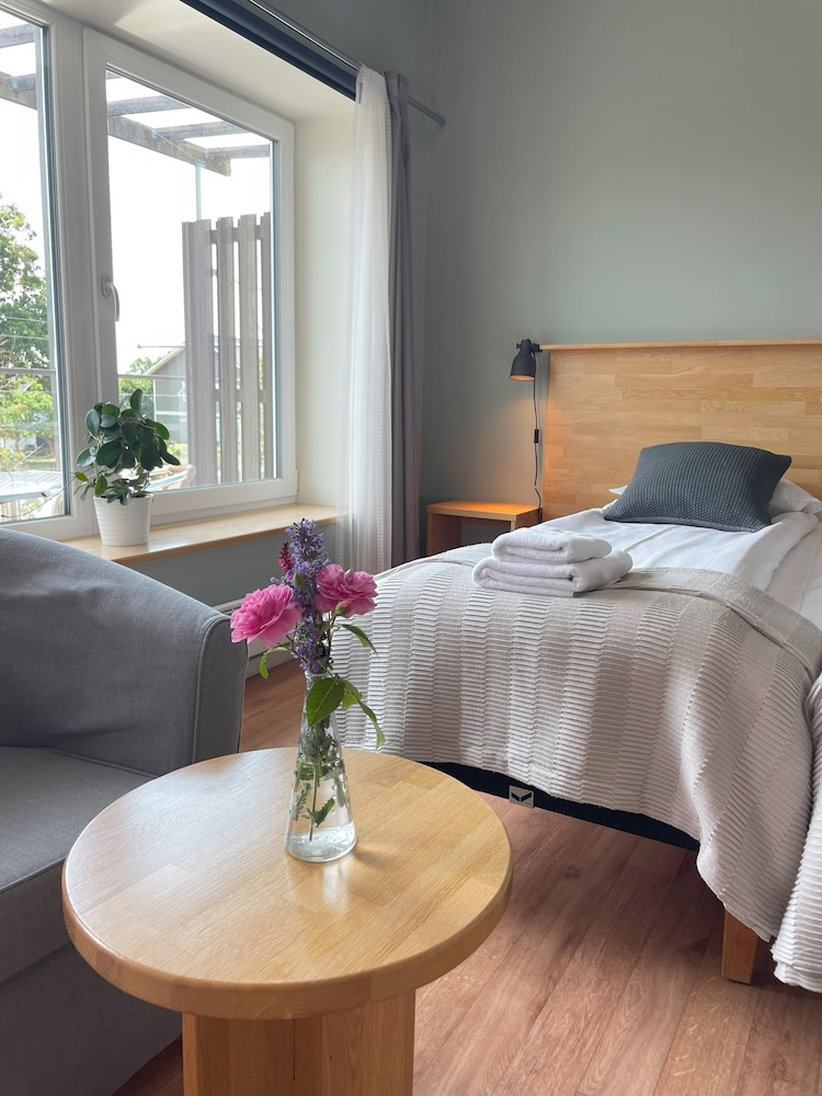 Basic Double or Twin Room photo 3
