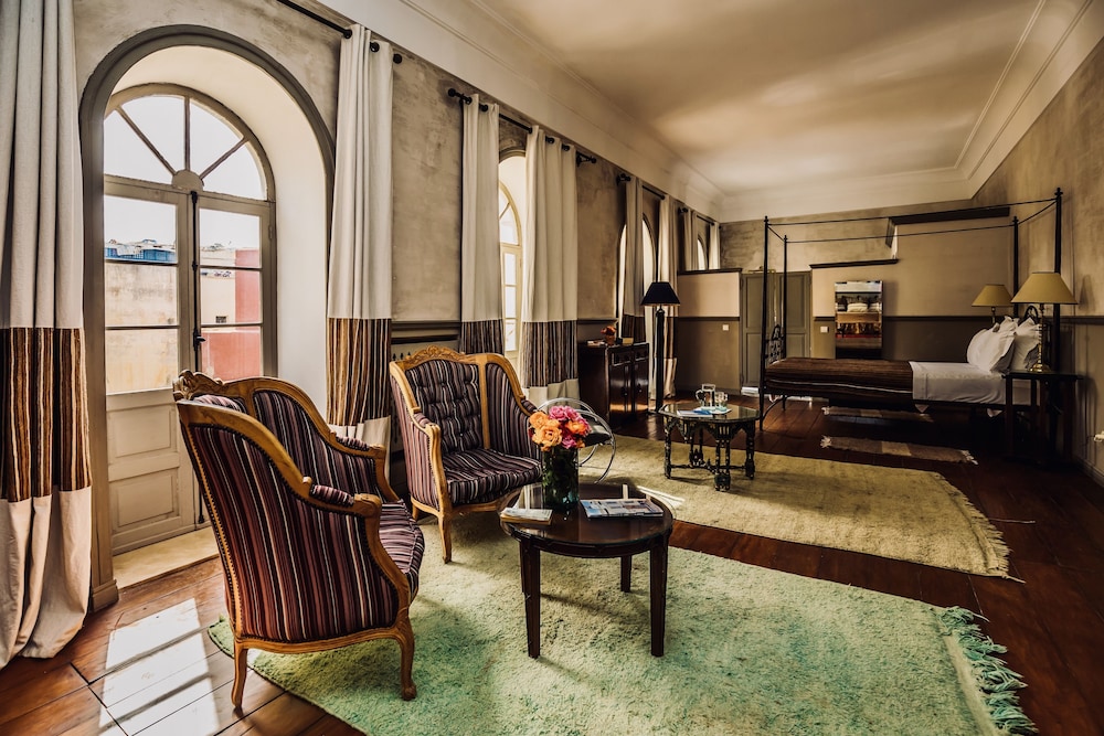 Luxury Suite photo 3