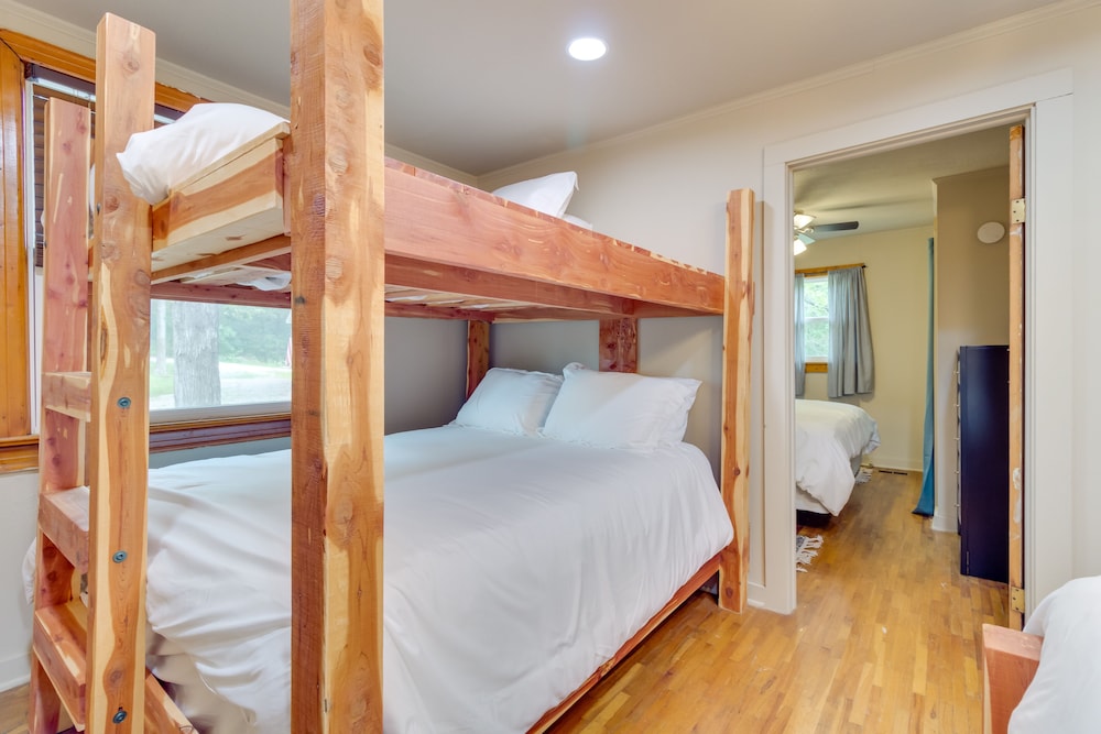 House (2 Bedrooms) photo 1