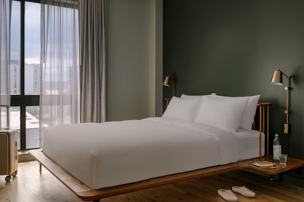 Room, 1 Queen Bed - Photo 1