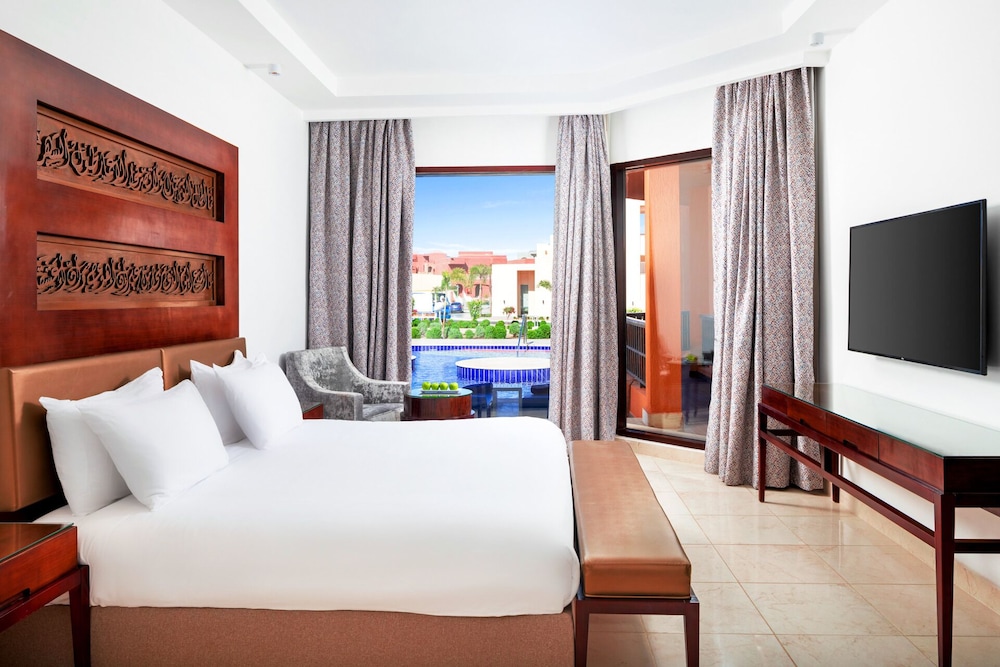 Royal Family Two Bedroom Suite