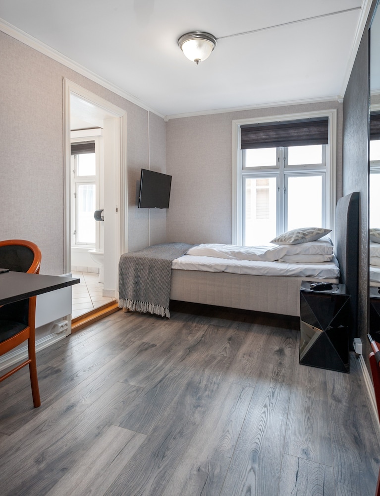 Single Room photo 1