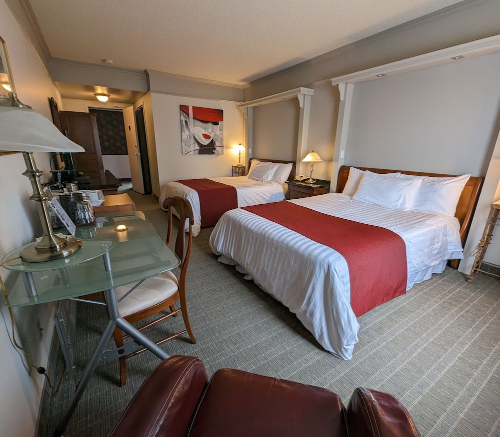 Economy Room, 2 Double Beds photo 3
