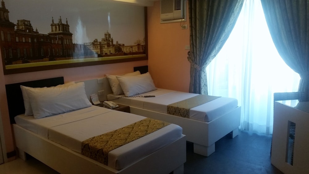Euro Suite 2 photo 3