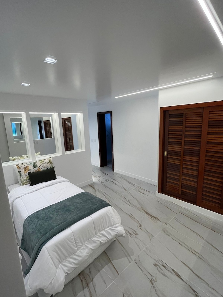 Grand Suite, Jetted Tub, Sea View - Photo 4