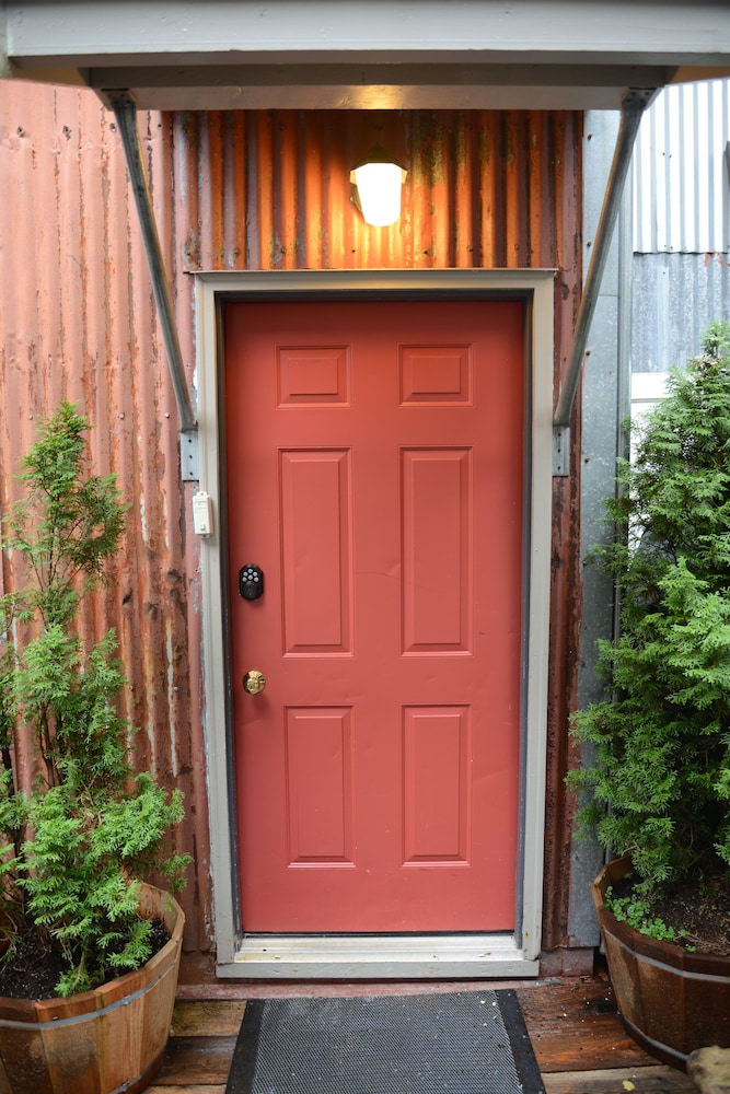 Family House photo 2