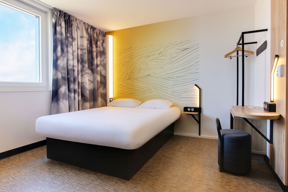 Double Room, Non Smoking - Photo 1