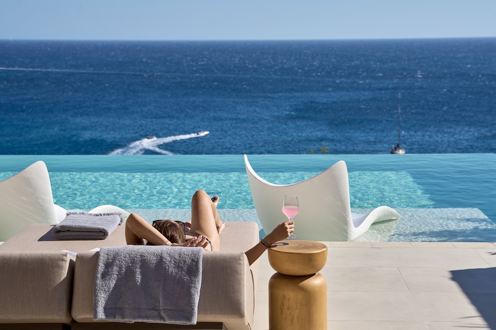 Grand Suite, 3 Bedrooms, Private Pool - Photo 10