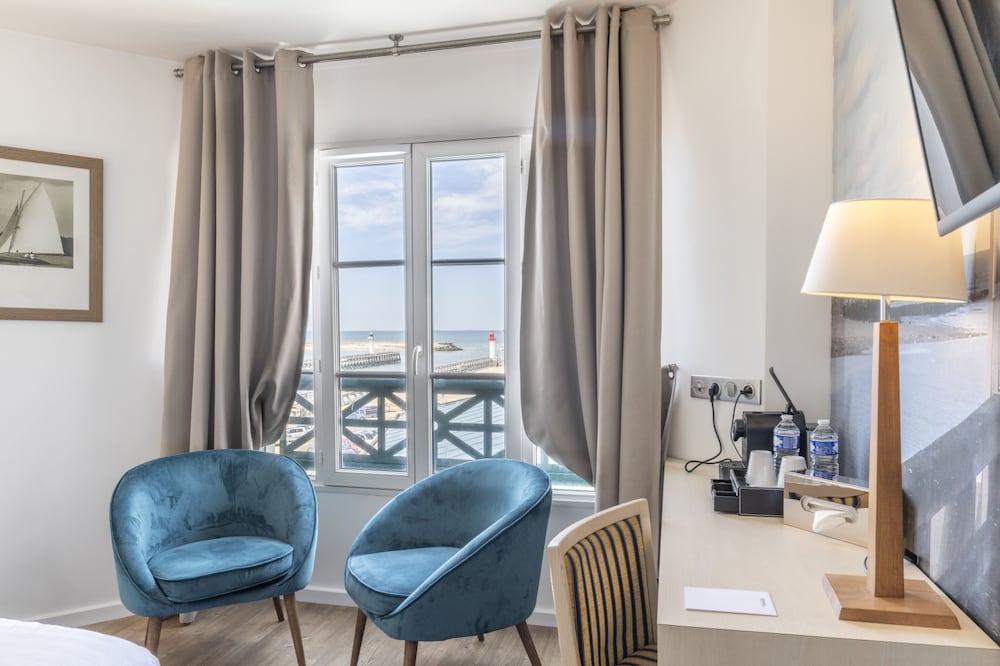 Room, 1 Double Bed, Sea View - Photo 6