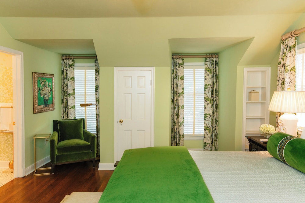 Room, 1 King Bed photo 3