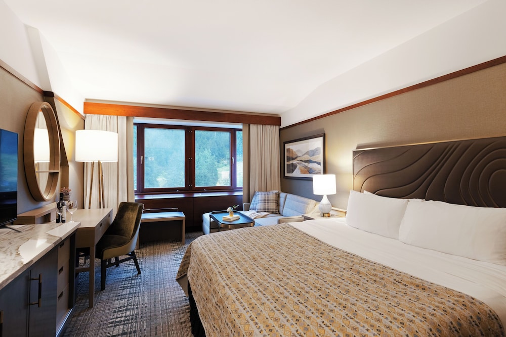 Signature Room, 1 King Bed, Accessible