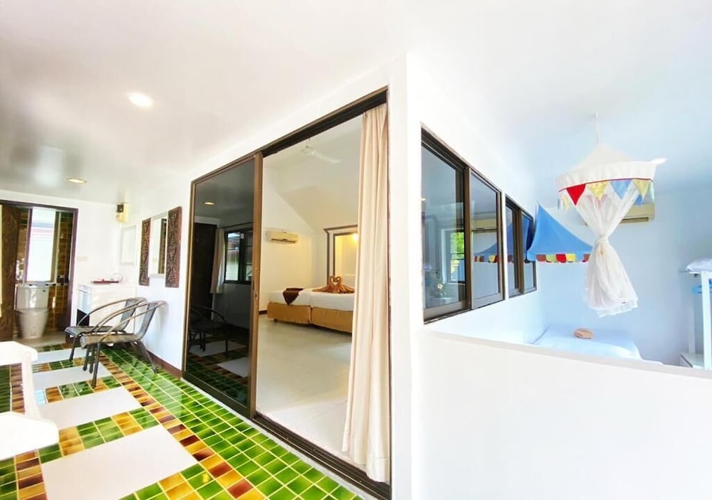 Deluxe Family Villa - Photo 4