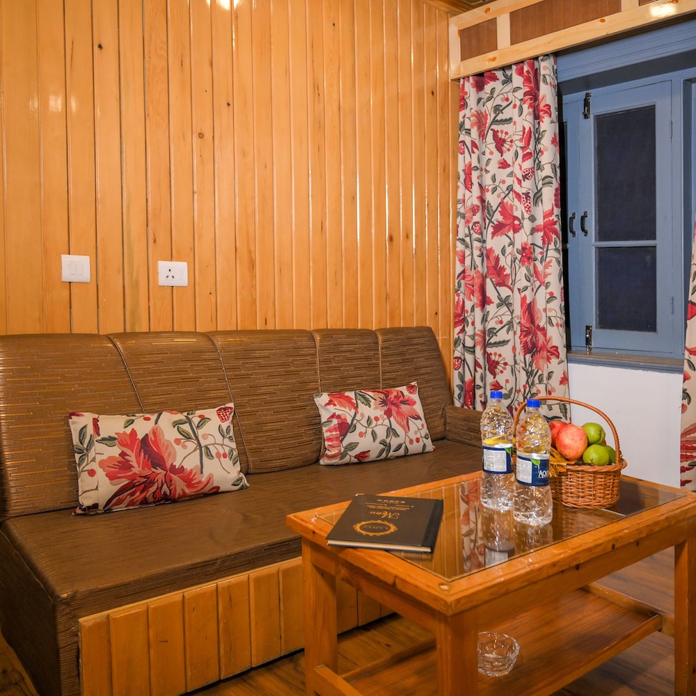 Deluxe Rooms