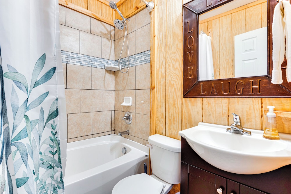 House (2 Bedrooms) photo 3