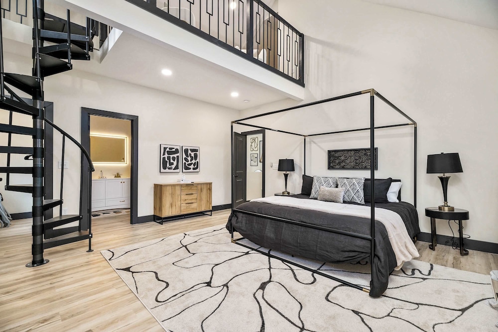 House, Multiple Beds, Kitchen photo 1