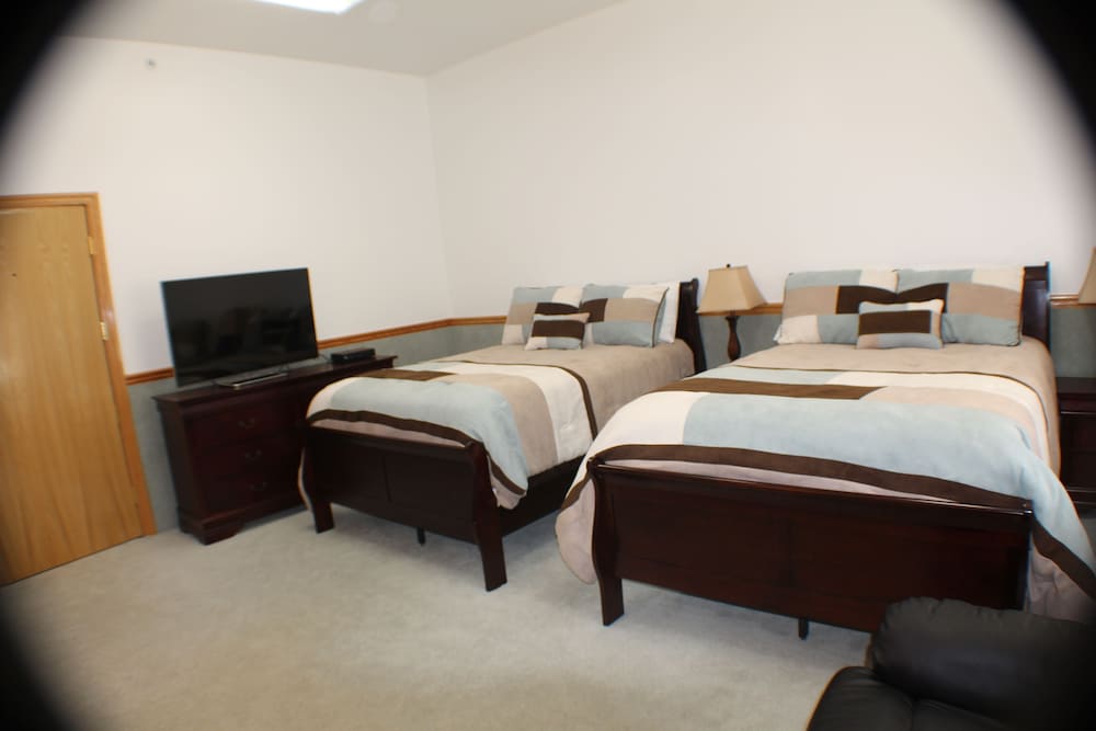 Signature Double Room, 2 Double Beds, Refrigerator & Microwave photo 1