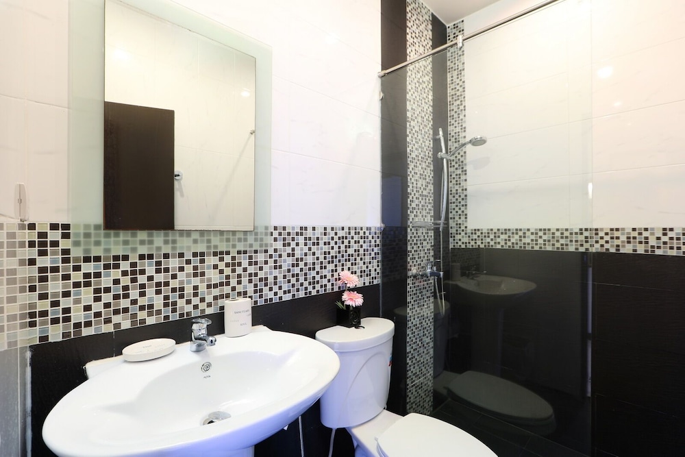 Standard Double or Twin Room - Photo 2