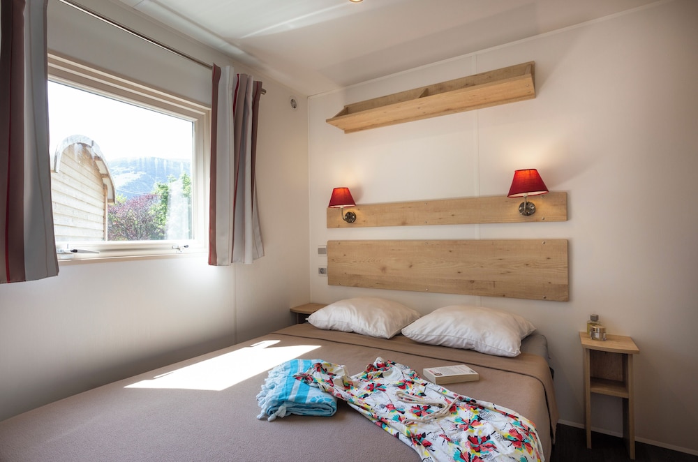 Basic Chalet photo 2