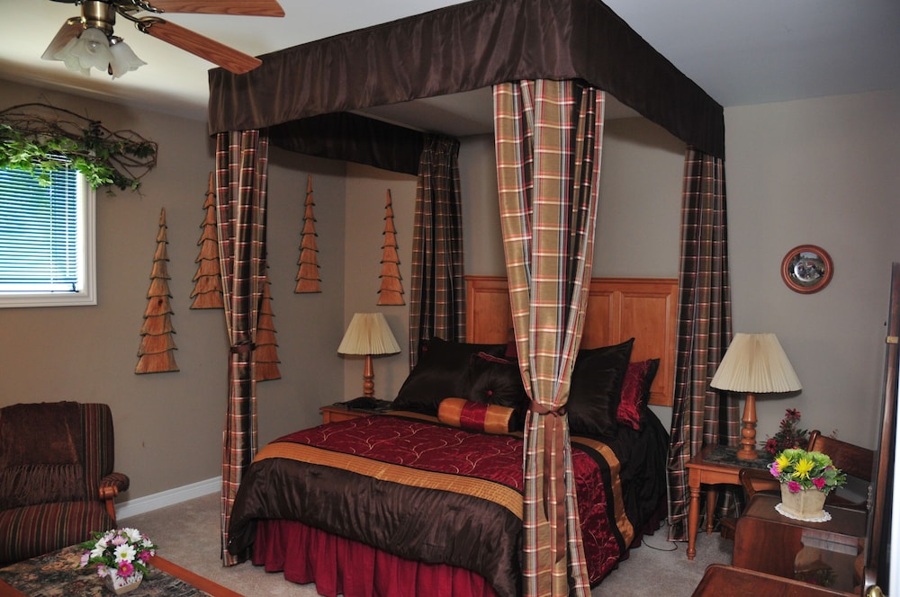 The Ferndale Room photo 1