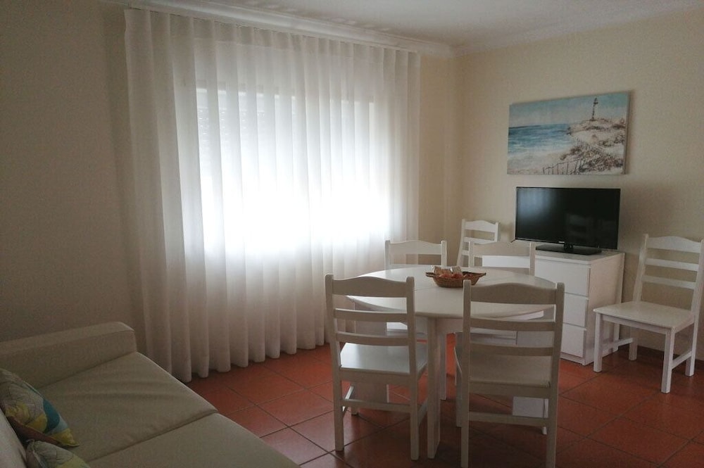 Traditional Apartment photo 2