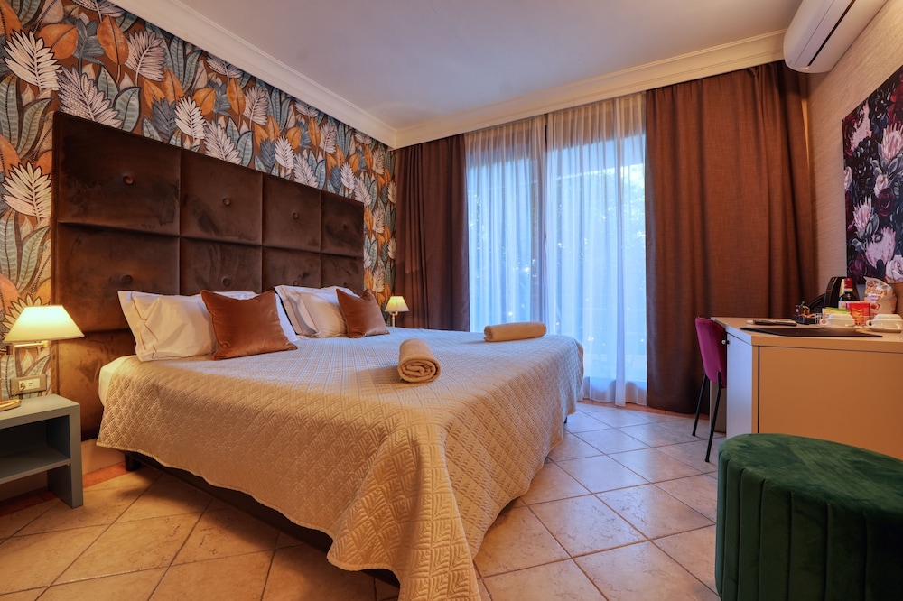 Classic Double Room - Photo 3