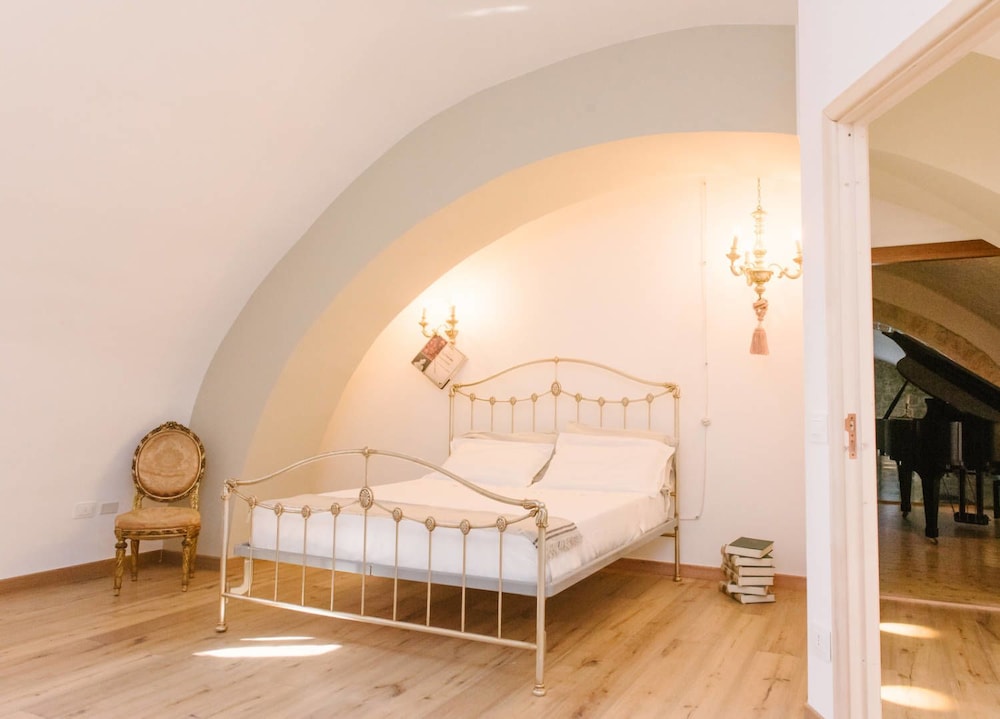 Suite (Liu)