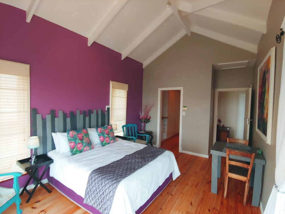 Deluxe Queen Rooms