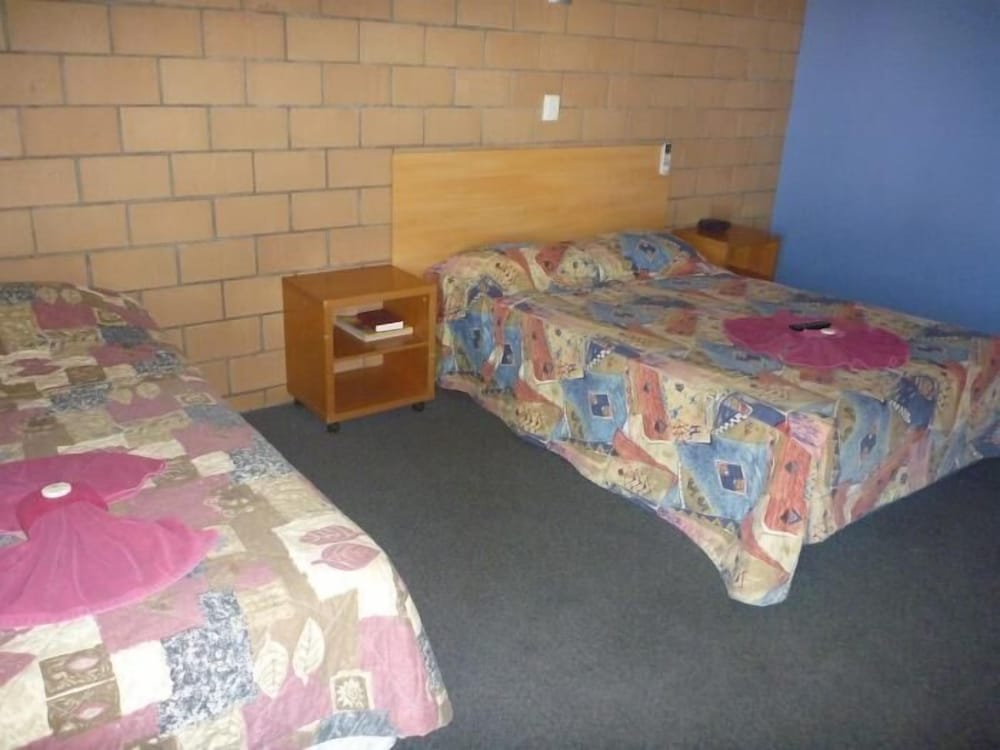 Standard Room, Non Smoking (Twin Room) photo 2