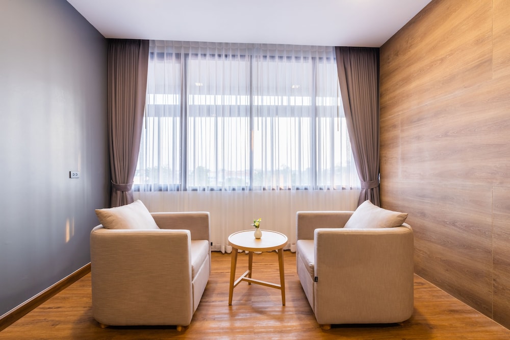 Premier Twin Room - Photo 6