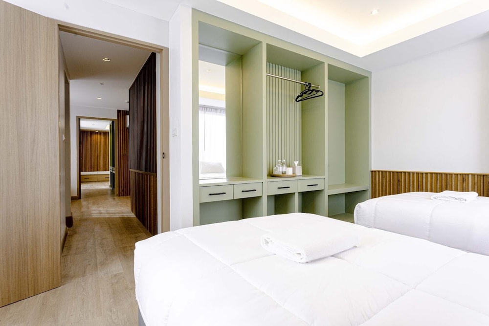 Two Bedroom Suite - Photo 7