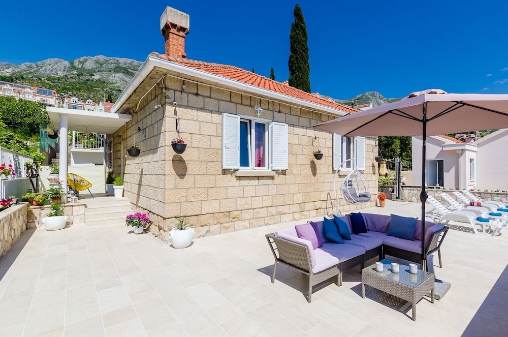 House (Three Bedroom Holiday Home)