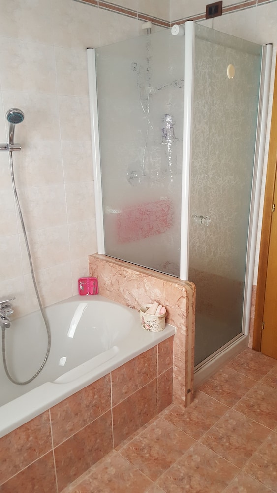 Triple Room, Private Bathroom (Adriana) photo 2