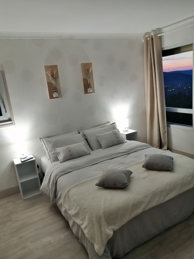 Panoramic Double Room (Perched Suite)