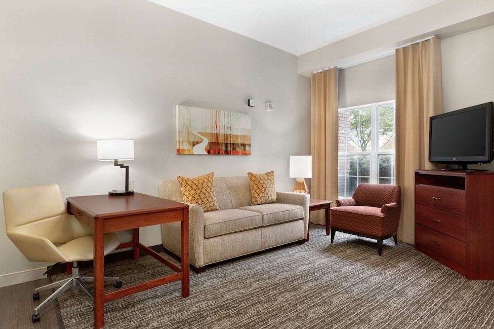 1 Queen, Hearing Accessible, Suite, Non-smoking - Photo 2