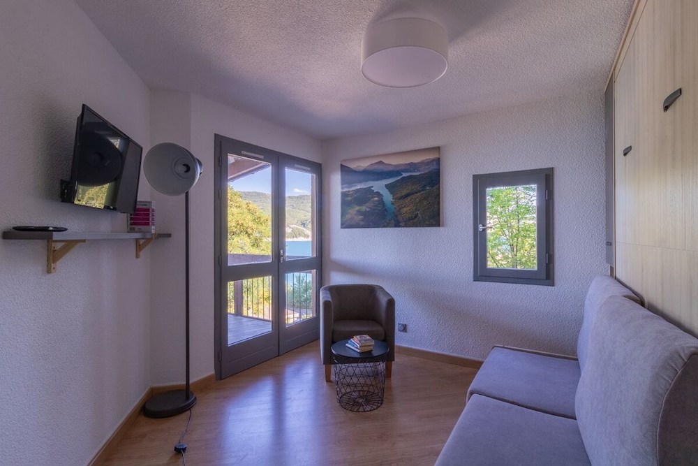 Superior Room, 1 Double Bed, Lake View