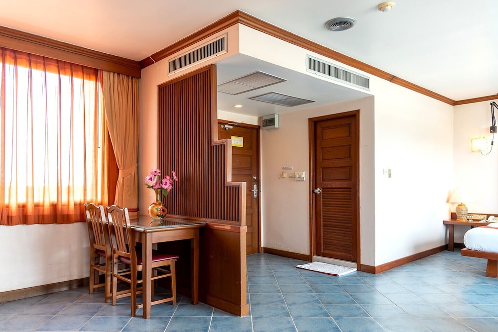 Premier Double Room - Photo 9