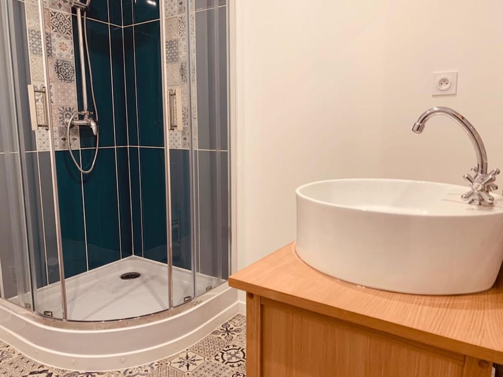 Deluxe Apartment, Private Bathroom photo 3